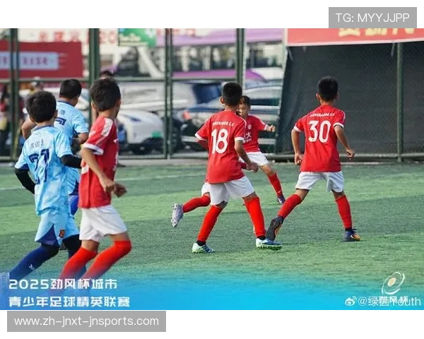 青训力量崛起中超联赛涌现新一代足球希望