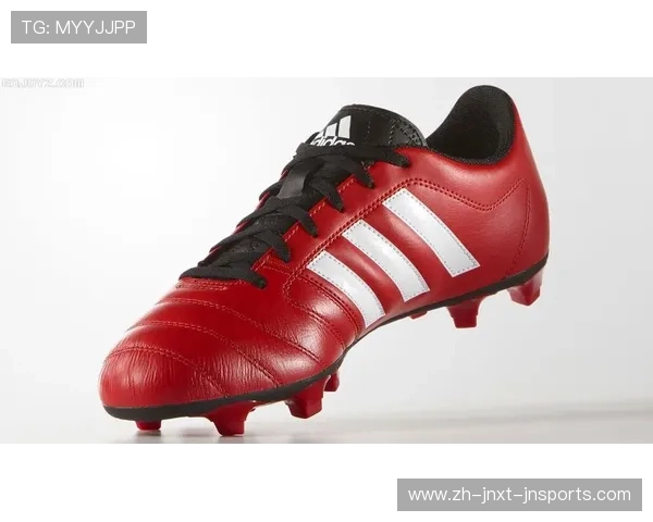 足球装备的材质选择与性能分析